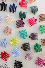 Load image into Gallery viewer, KAXI Wide Lay Down Claw
